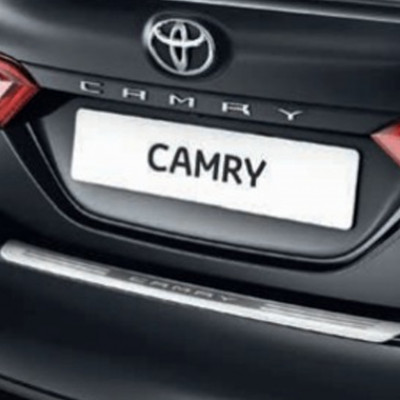 Накладка на полицю заднього бампера сталева для Camry